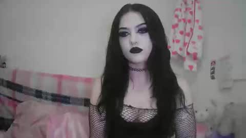 Snapshot of saphirerose1 chatting on November 6, 2025, 11:04 pm Sapphire online show from November 6, 2025, 11:04 pm