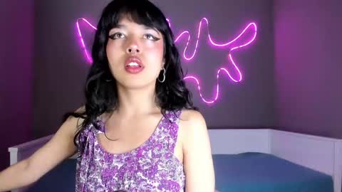 saphyralux online show from May 2, 2026, 10:04 pm