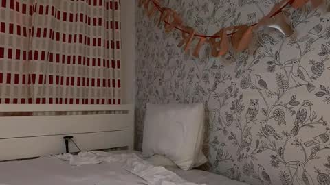 sapph1res online show from March 13, 2026, 6:36 pm