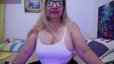 Snapshot of sara211 chatting on June 13, 2026, 12:41 am sara online show from June 13, 2026, 12:41 am