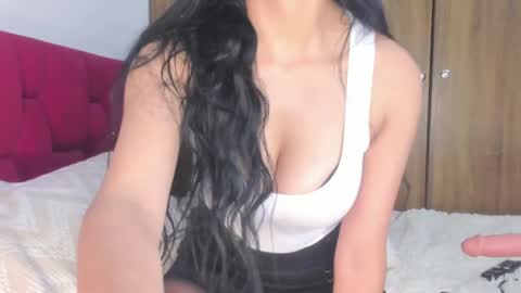 Snapshot of sara_699 chatting on January 16, 2025, 2:51 am Sara online show from January 16, 2025, 2:51 am