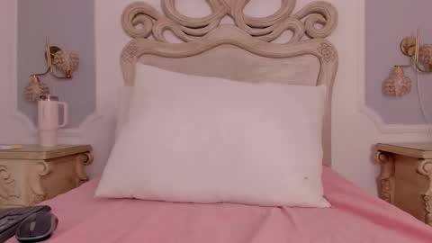 Snapshot of sara__williams chatting on September 18, 2025, 3:41 am Sara online show from September 18, 2025, 3:41 am