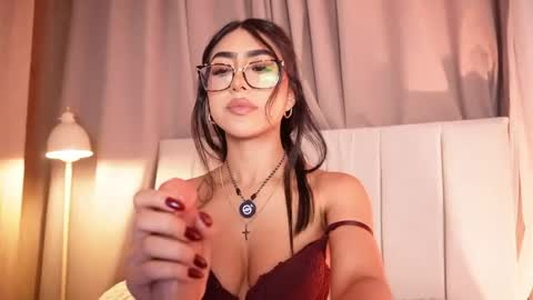 Sara  online show from June 10, 2026, 3:39 am