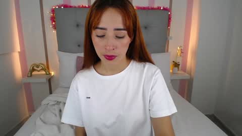 Snapshot of sara_angeelss chatting on January 31, 2025, 2:15 am Sara... online show from January 31, 2025, 2:15 am