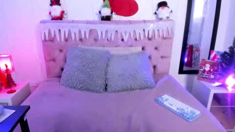 Snapshot of sara_ariass chatting on December 11, 2024, 7:46 pm SARA ARIAS online show from December 11, 2024, 7:46 pm