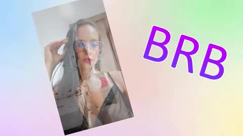 Snapshot of sara_carmona chatting on November 16, 2025, 9:37 am SARA online show from November 16, 2025, 9:37 am