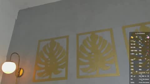 Snapshot of sara_castro24 chatting on February 14, 2025, 2:07 am Sara online show from February 14, 2025, 2:07 am