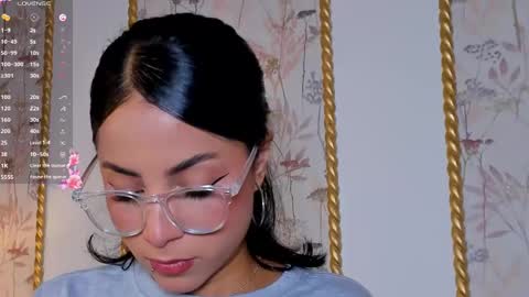 Snapshot of sara_castro24 chatting on September 17, 2025, 8:10 pm Sara online show from September 17, 2025, 8:10 pm