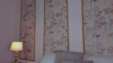 Snapshot of sara_castro24 chatting on October 18, 2025, 2:29 pm Sara online show from October 18, 2025, 2:29 pm