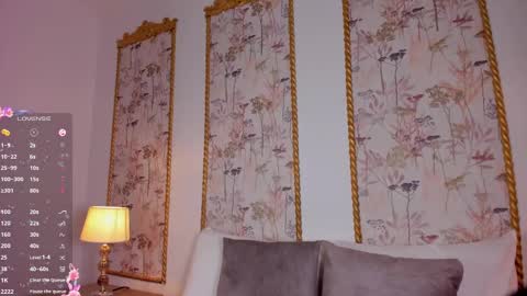 Snapshot of sara_castro24 chatting on October 31, 2025, 10:27 am Sara online show from October 31, 2025, 10:27 am