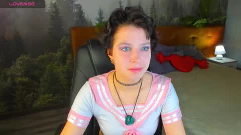 Snapshot of sara_frayy chatting on October 20, 2025, 12:55 am Sarah online show from October 20, 2025, 12:55 am