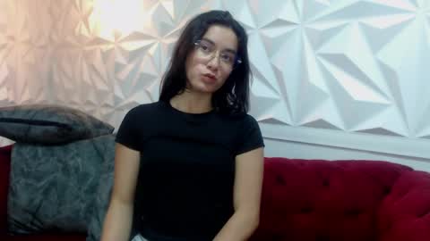 Snapshot of sara_hoffman_4 chatting on April 19, 2026, 6:10 pm Sara online show from April 19, 2026, 6:10 pm