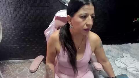 no limits sarah online show from November 17, 2025, 12:11 pm