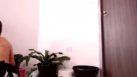 sara_johnson__ online show from November 15, 2025, 7:10 pm