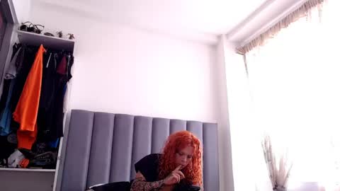 sara_johnson__ online show from May 31, 2026, 1:18 pm