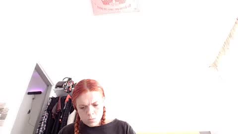 sara_johnson__ online show from July 25, 2026, 6:49 pm