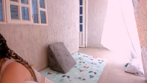 Snapshot of sara_kaii chatting on June 21, 2026, 5:37 pm sara_kaii online show from June 21, 2026, 5:37 pm
