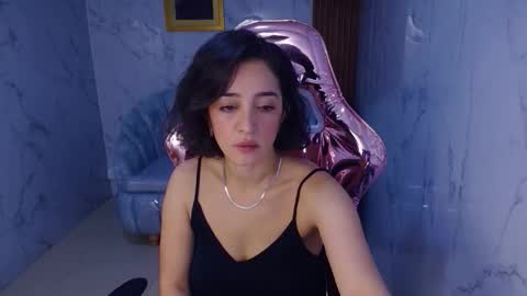 Snapshot of sara_lopez_s chatting on September 21, 2025, 1:24 pm Sara online show from September 21, 2025, 1:24 pm