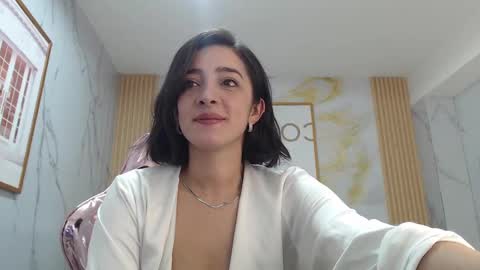 Snapshot of sara_lopez_s chatting on September 22, 2025, 1:13 pm Sara online show from September 22, 2025, 1:13 pm