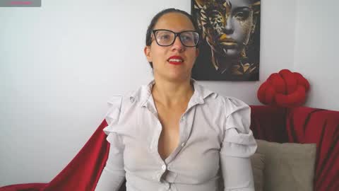 Sara   online show from June 6, 2026, 8:13 pm