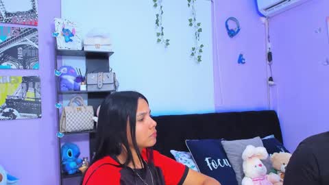 Sara Mendez online show from March 6, 2025, 5:54 pm