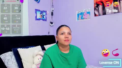 Sara Mendez online show from November 17, 2025, 11:21 pm