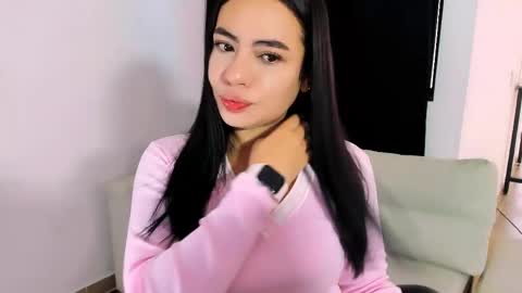 Snapshot of sara_oxford chatting on April 2, 2026, 1:20 pm Sara online show from April 2, 2026, 1:20 pm