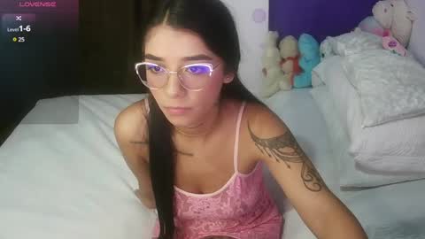 Snapshot of sara_ramirez0 chatting on January 12, 2025, 11:58 pm sara_ramirez0 online show from January 12, 2025, 11:58 pm