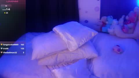 Snapshot of sara_ramirez0 chatting on January 17, 2025, 1:25 am sara_ramirez0 online show from January 17, 2025, 1:25 am