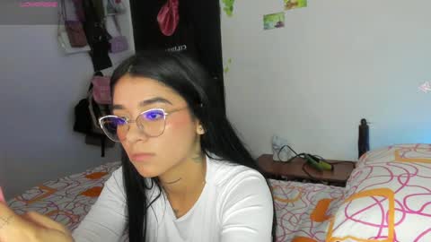 Snapshot of sara_ramirez0 chatting on February 8, 2025, 3:30 am sara_ramirez0 online show from February 8, 2025, 3:30 am