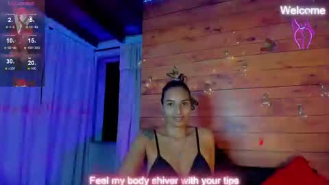 Snapshot of sara_thompson01 chatting on October 8, 2025, 5:05 am SARA online show from October 8, 2025, 5:05 am