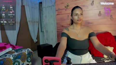 Snapshot of sara_thompson01 chatting on October 21, 2025, 2:01 am SARA online show from October 21, 2025, 2:01 am