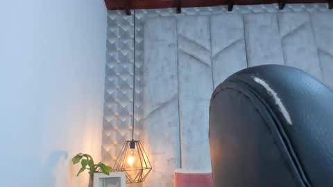 Snapshot of sara_thompsoon1 chatting on March 11, 2026, 12:22 pm Sara Thompson online show from March 11, 2026, 12:22 pm