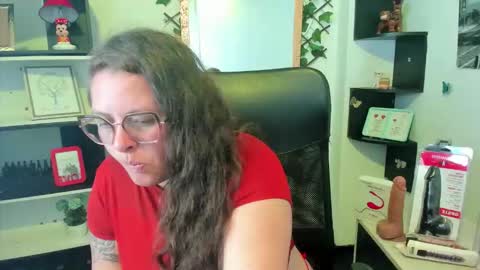 sara_thonson_ online show from October 4, 2025, 4:10 am