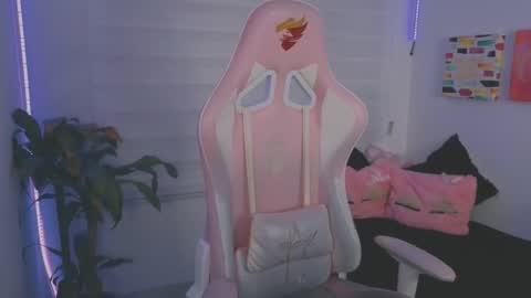 Sarah Ramirez online show from September 17, 2025, 3:08 am