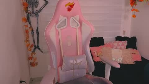 Sarah Ramirez online show from October 15, 2025, 3:06 am