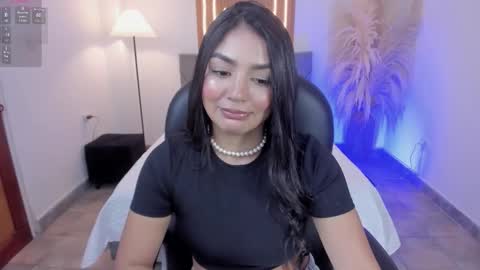 saraa_stormy online show from February 20, 2026, 1:33 pm