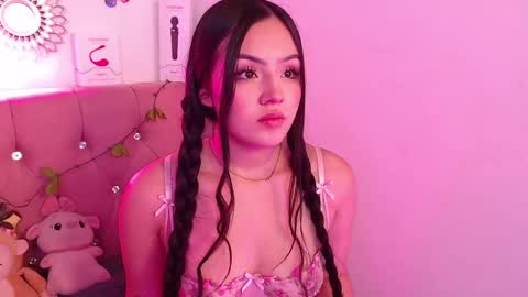 Snapshot of saraa_swett chatting on October 8, 2025, 12:47 pm online show from October 8, 2025, 12:47 pm