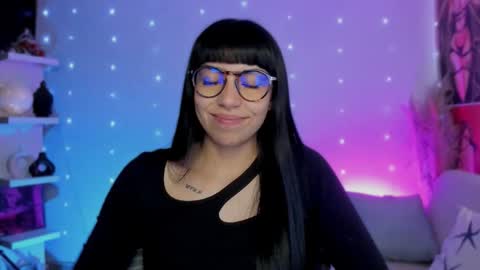 Sara online show from October 23, 2025, 7:34 pm