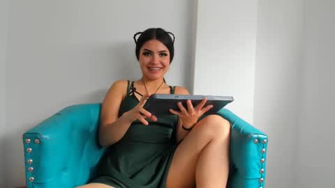 Sara online show from March 10, 2025, 4:25 pm