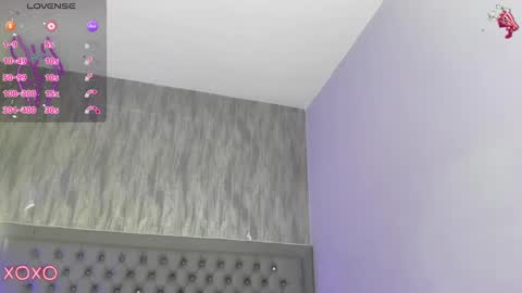 Snapshot of saraby_blandon chatting on February 4, 2025, 10:00 am online show from February 4, 2025, 10:00 am