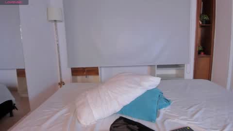 Snapshot of saracorraless chatting on January 28, 2025, 8:36 pm Sara Everyday From 1430 to 2130 Col Time online show from January 28, 2025, 8:36 pm