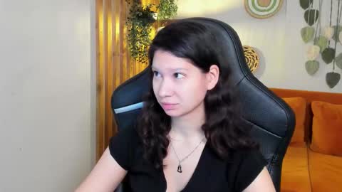 Snapshot of saradenars chatting on November 13, 2025, 5:39 am SaraDenars online show from November 13, 2025, 5:39 am