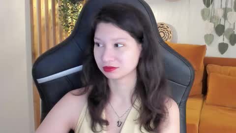 Snapshot of saradenars chatting on December 3, 2025, 5:59 am SaraDenars online show from December 3, 2025, 5:59 am