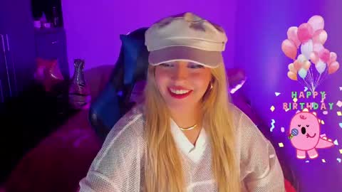 saradiazxxx online show from May 7, 2026, 8:09 am