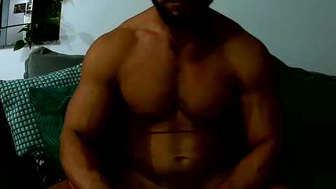 Snapshot of saradoflexx chatting on February 24, 2025, 10:25 pm Briccio online show from February 24, 2025, 10:25 pm