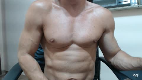 saradorj92 online show from January 8, 2025, 5:59 am