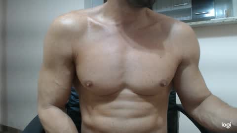 saradorj92 online show from January 30, 2025, 7:07 am