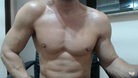 saradorj92 online show from February 12, 2025, 5:58 am