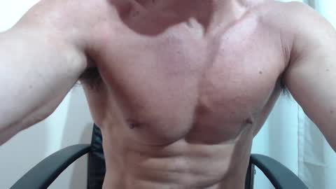 saradorj92 online show from January 12, 2026, 1:22 am